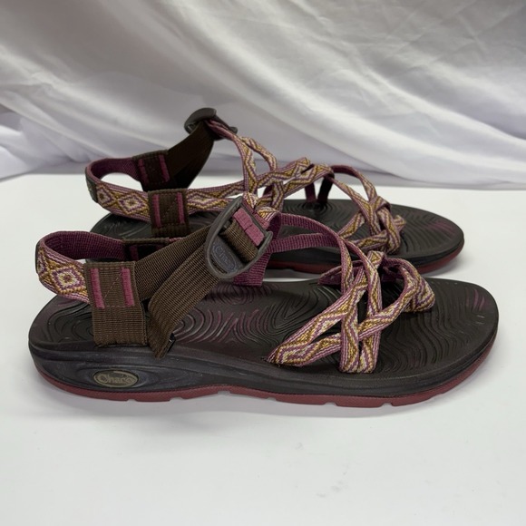 Chaco Sandals Women's Size 9 ZX/2 Yampa Hiking Outdoor Strappy‎ Classic Purple - Picture 1 of 16
